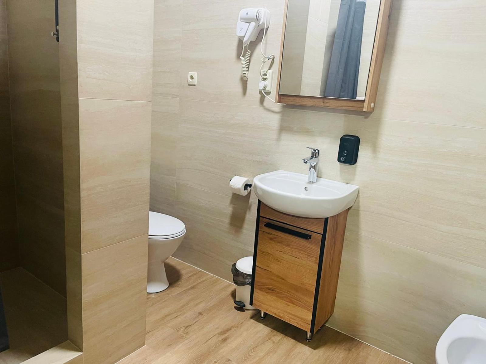 Ethno Complex Ukrayinske Selo Inn Buzovaya
